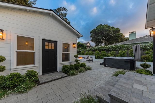 743 Bayview Avenue, Pacific Grove, CA 93950