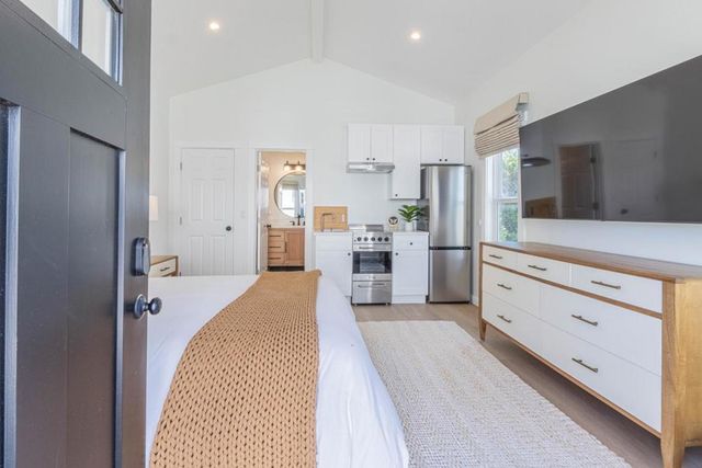 743 Bayview Avenue, Pacific Grove, CA 93950