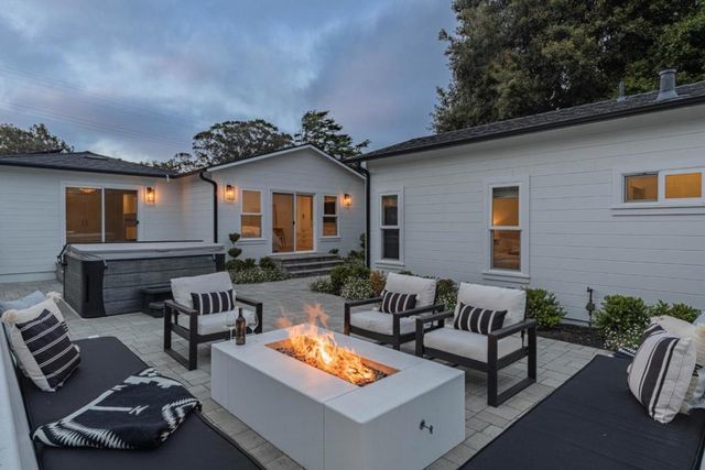 743 Bayview Avenue, Pacific Grove, CA 93950