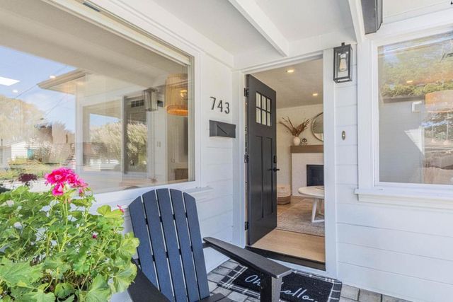 743 Bayview Avenue, Pacific Grove, CA 93950