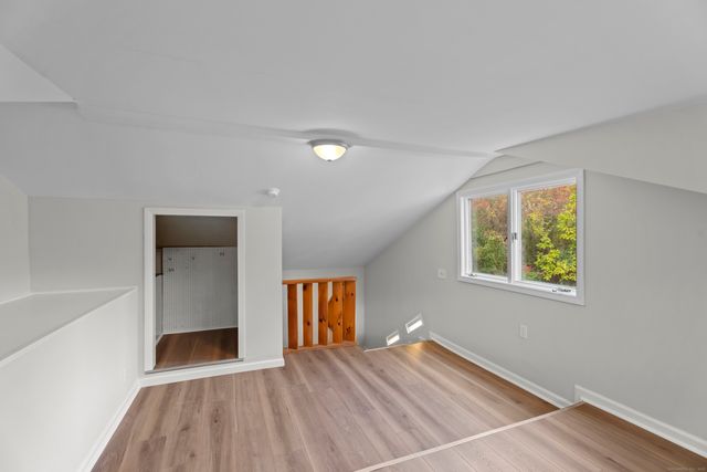 15 Pomps Lane, North Branford, CT 06471