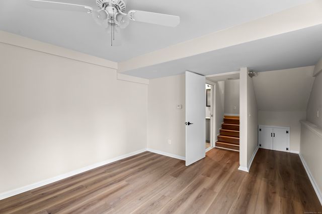 15 Pomps Lane, North Branford, CT 06471