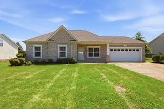 2007 Sparrow St, Spring Hill, TN 37174
