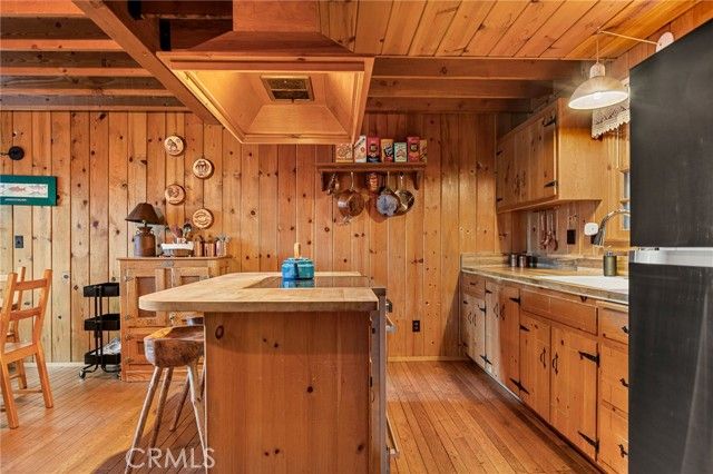 24085 Alpine, Crestline, CA 92325