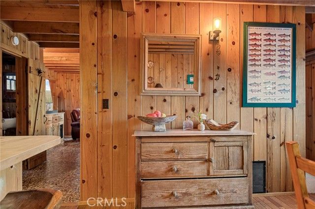 24085 Alpine, Crestline, CA 92325