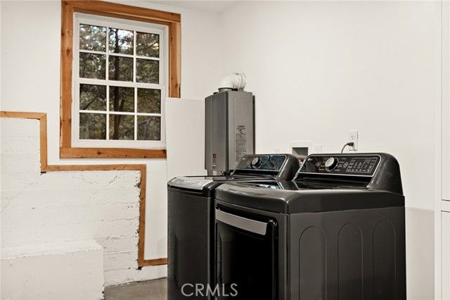 24085 Alpine, Crestline, CA 92325