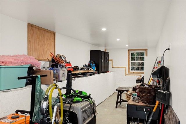 24085 Alpine, Crestline, CA 92325