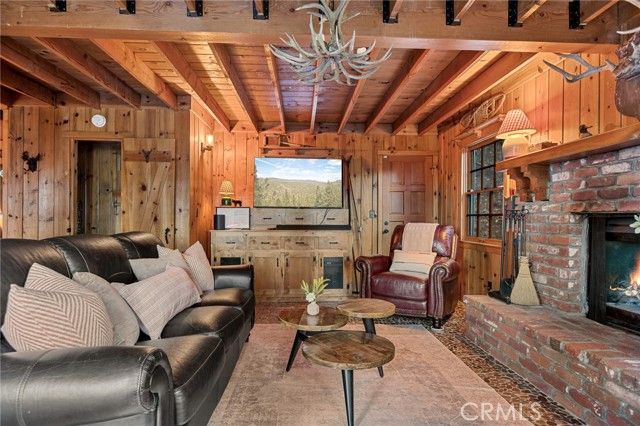 24085 Alpine, Crestline, CA 92325