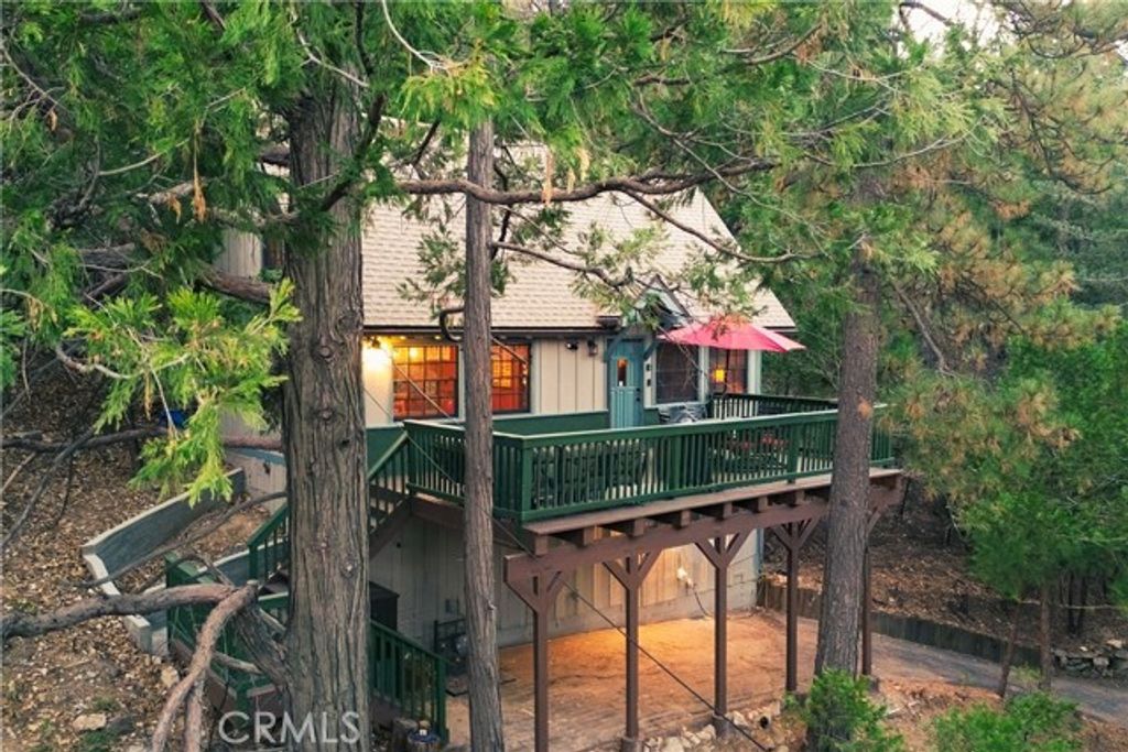 24085 Alpine, Crestline, CA 92325