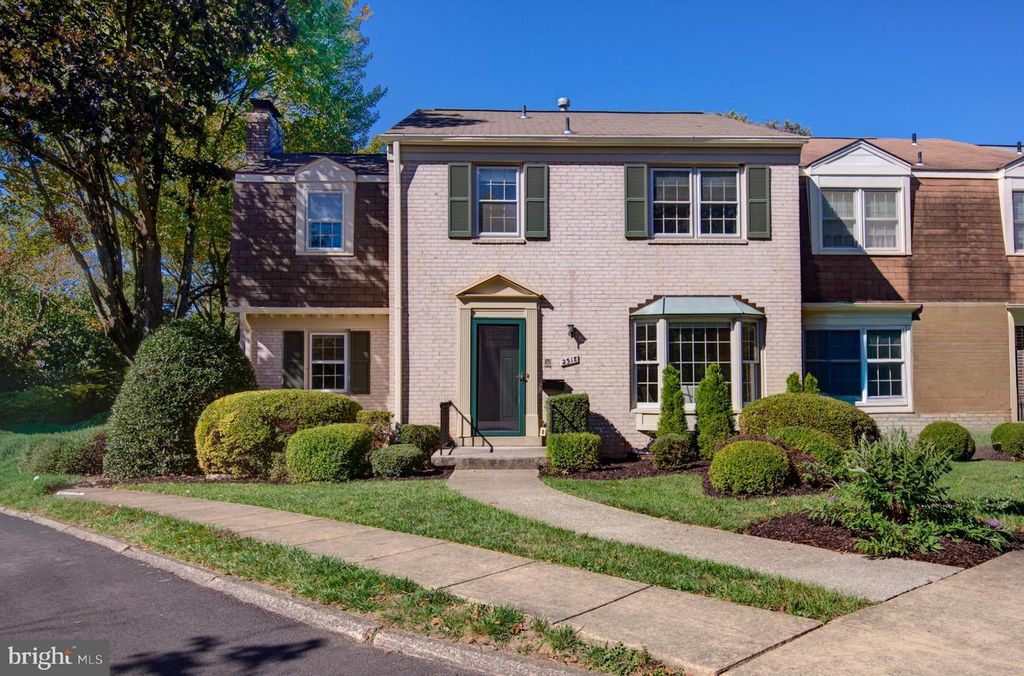 2318 WHEYSTONE CT, Vienna, VA 22182