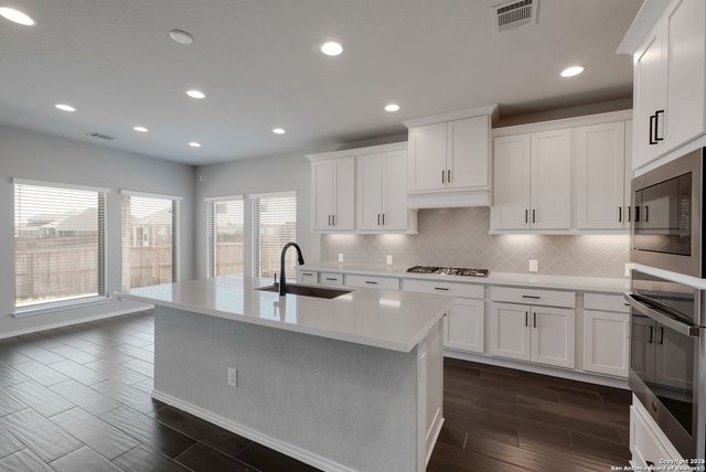 14462 Camperdown, San Antonio, TX 78245