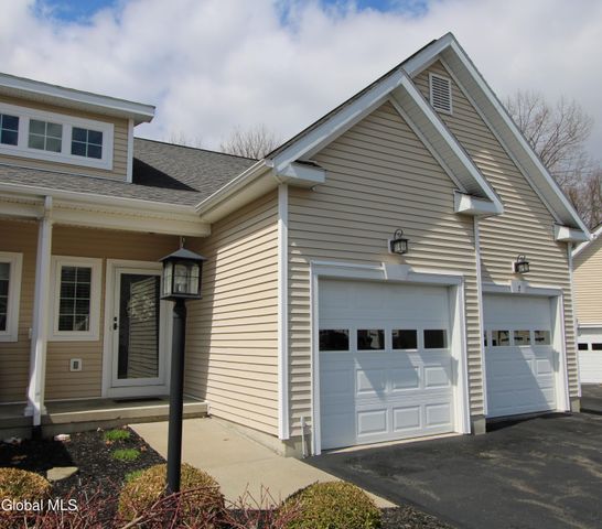 7 Jordan Point Drive, North Greenbush, NY 12180