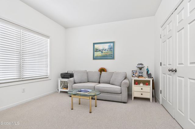 7 Jordan Point Drive, North Greenbush, NY 12180