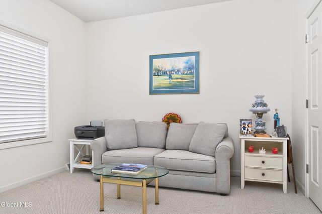 7 Jordan Point Drive, North Greenbush, NY 12180