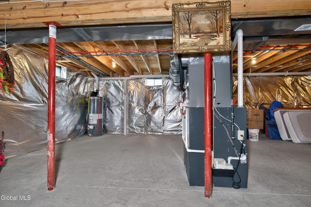 7 Jordan Point Drive, North Greenbush, NY 12180