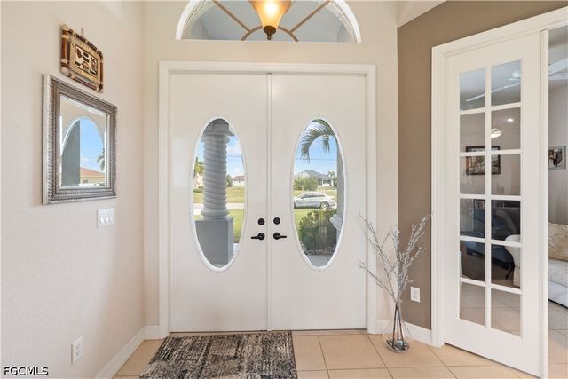 126 SW 39th PL, Cape Coral, FL 33991