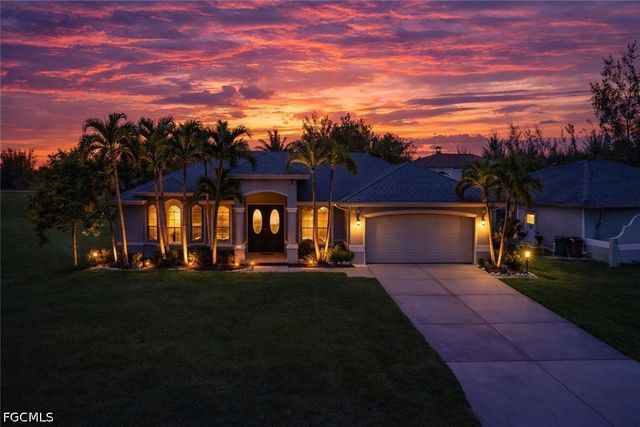 126 SW 39th PL, Cape Coral, FL 33991