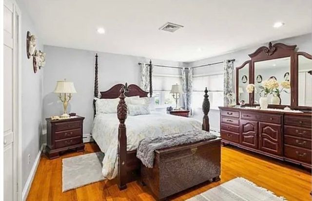 3 Greenview Rd 3, Stoneham, MA 02180