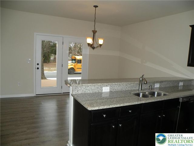 631 Linden Street, Coopersburg Boro, PA 18036