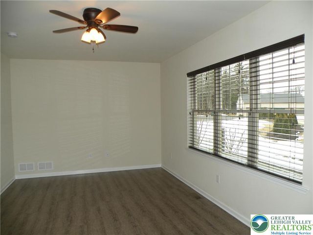 631 Linden Street, Coopersburg Boro, PA 18036