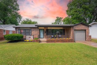 181 Sunset Ave, Haysville, KS 67060