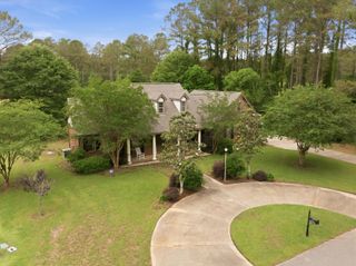 130 Cambrooke, Hattiesburg, MS 39402
