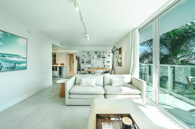 1133 102nd St 504, Bay Harbor Islands, FL 33154