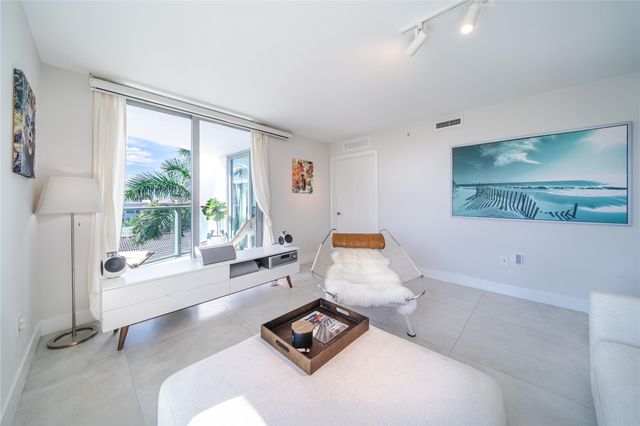 1133 102nd St 504, Bay Harbor Islands, FL 33154