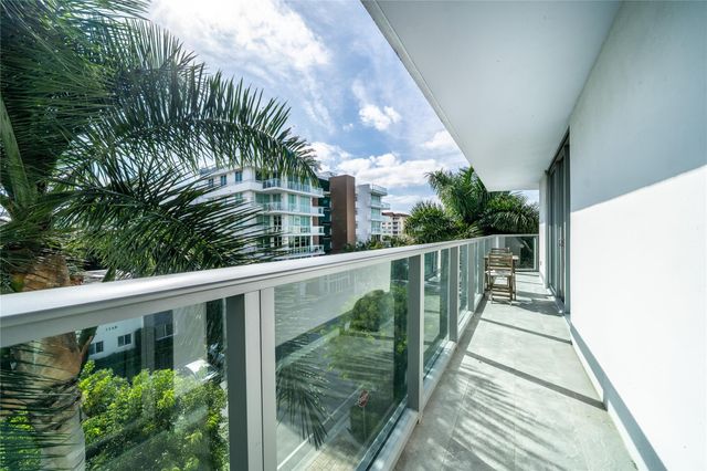 1133 102nd St 504, Bay Harbor Islands, FL 33154