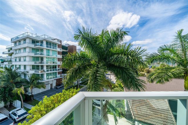 1133 102nd St 504, Bay Harbor Islands, FL 33154