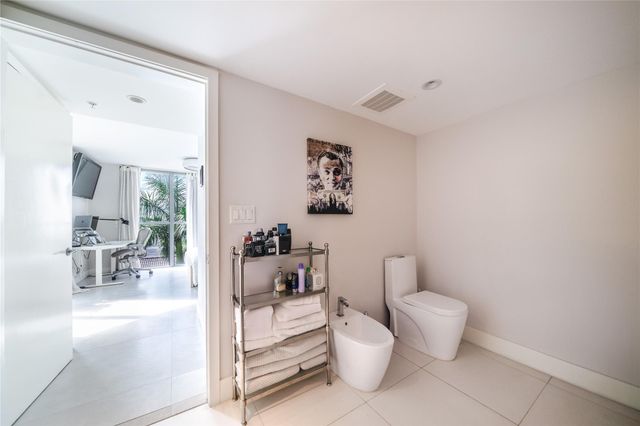 1133 102nd St 504, Bay Harbor Islands, FL 33154