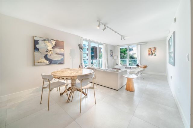 1133 102nd St 504, Bay Harbor Islands, FL 33154