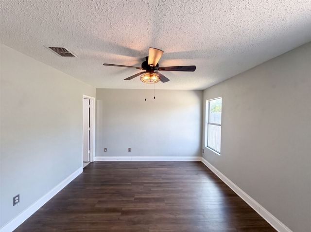 5244 New Castleton Lane, Fort Worth, TX 76135
