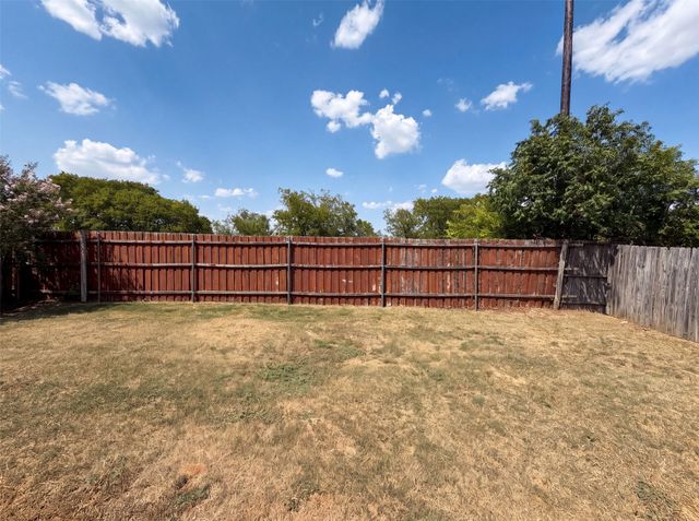 5244 New Castleton Lane, Fort Worth, TX 76135
