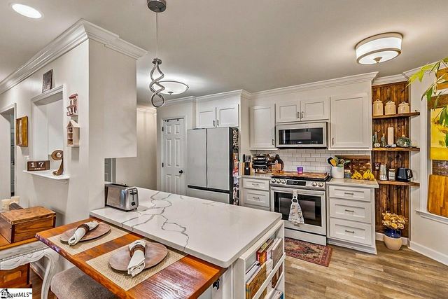 177 Lemon Creek Drive, Lyman, SC 29365