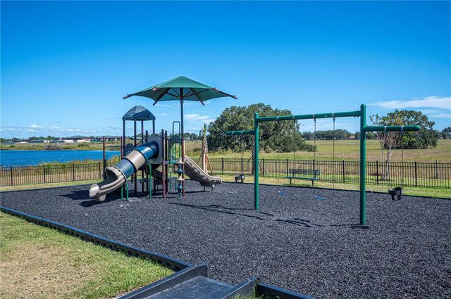 1735 CARNOSTIE ROAD, Winter Haven, FL 33884