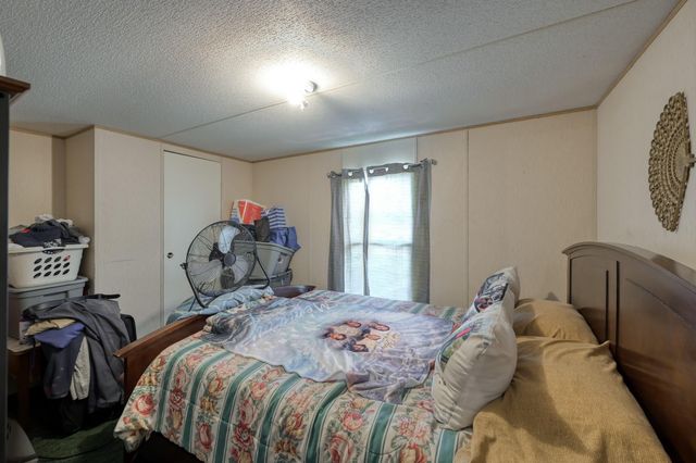 108 Monroe Street, Willis, TX 77378