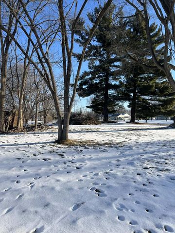 130 E Wood STREET, Oxford, WI 53952