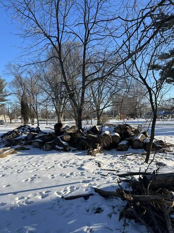 130 E Wood STREET, Oxford, WI 53952