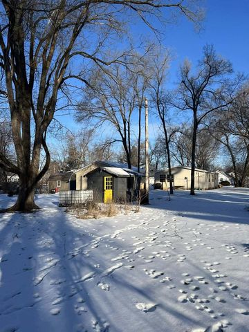 130 E Wood STREET, Oxford, WI 53952