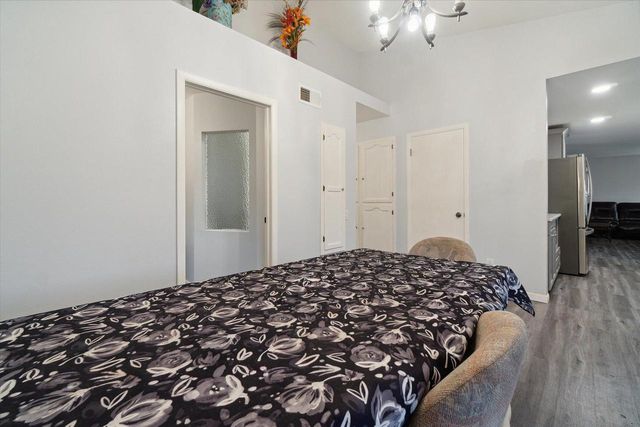 7118 N 124th STREET, Milwaukee, WI 53224