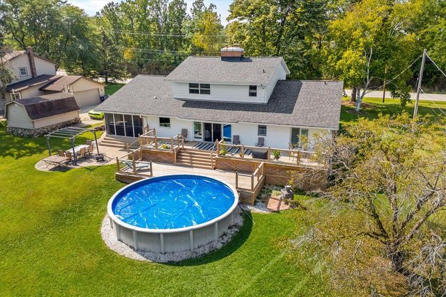 7118 N 124th STREET, Milwaukee, WI 53224