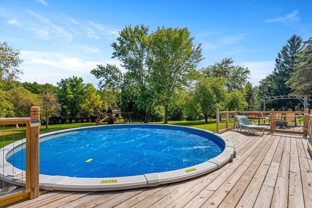 7118 N 124th STREET, Milwaukee, WI 53224