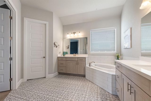 125 Callie WAY, Liberty Hill, TX 78642