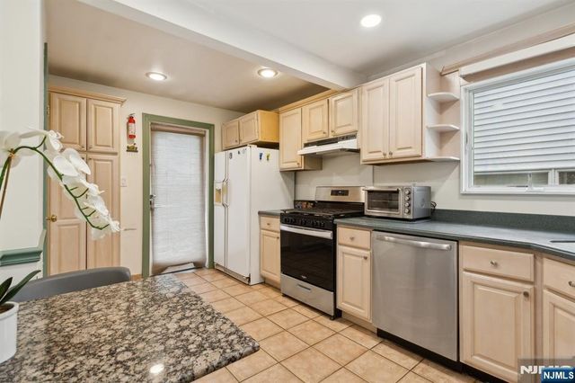 494 Martense Avenue, Teaneck, NJ 07666