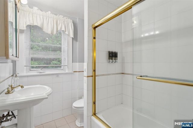 494 Martense Avenue, Teaneck, NJ 07666