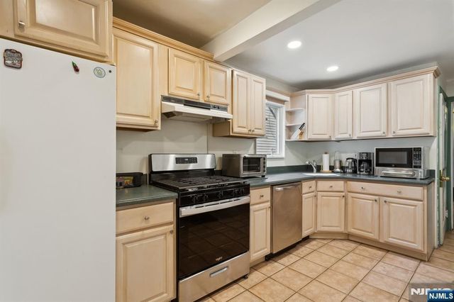 494 Martense Avenue, Teaneck, NJ 07666