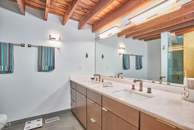 701 W Trinity Avenue Apt 105, Durham, NC 27701