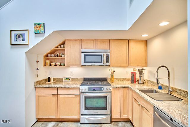 701 W Trinity Avenue Apt 105, Durham, NC 27701
