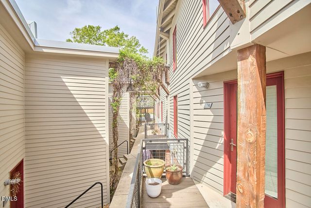 701 W Trinity Avenue Apt 105, Durham, NC 27701